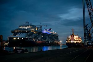 navire chantiers de l'atlantique saint nazaire